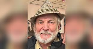 Greg Holst's Instagram, Twitter & Facebook