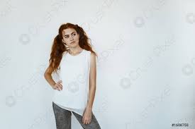 Contumeliously , disdainfully , scornfully Madchen Schulmadchen Schaut Verachtlich Zur Seite St Foto Vorratig Crushpixel