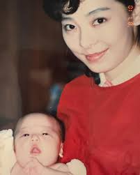 And then three hearts became four. 💕💕 . Our little family grew by one  more last Monday, October 28th 2024, 7:08am Japan Standard Time, our baby  girl little Miss Akira Megumi Symon-Yamaguchi