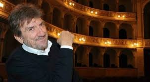 Con laura lattuada, vanni corbellini, gli allievi del laboratorio di esercitazioni sceniche. Rieti E Morto Gigi Proietti Il Successo Al Teatro Flavio Nel 2011 E La Mamma Di Origini Leonessane