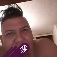 En las redes sociales se ha vuelto viral un video muy conmovedor en el que  un padre, identificado como Rubén González, exhuma los restos de su  fenecido pequeño. Los hechos, según narra