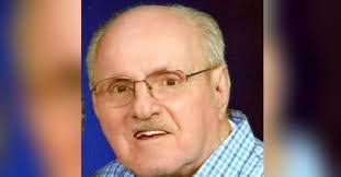 Lori Plunkett's Instagram, Twitter & Facebook