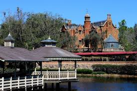 Disneyland, walt disney world, disneyland paris, and all haunted mansion photographs, characters, multimedia and artwork are copyrighted by and/or are trademarks of the walt disney company / disney enterprises. Everything You Need To Know About The Haunted Mansion Touringplans Com Blog