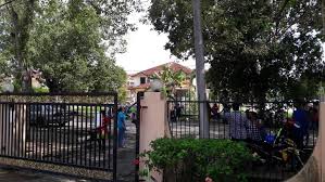 Harian metro 1.524 views5 year ago. Parit Buntaq On Twitter Paritbuntar Sebanyak 17 Individu Yg Telah Ditahan Akibat Ingkar Perintah Kawalan Pergerakan Pkp Sekitar Daerah Kerian Telah Dihadapkan Di Mahkamah Majistret Parit Buntar Hari Ini Jika Disabitkan Kesalahan Kompaun Sebanyak