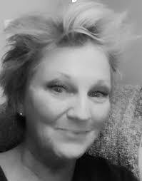 Sharon Krull's Instagram, Twitter & Facebook