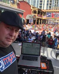 📀The Mix Master with a Sixth Sense for Sound📀 Jeff Maxson, known to dance  floors and downtown Orlando partygoers alike as DJ Mynd, is spinning  circles around the ordinary. A favorite fixture