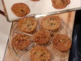 4), trisha yearwood found time to host a very special luncheon at her nashville home to honor women touched by trisha yearwood partners with jcpenney to honor breast cancer survivors on nov. Mari S Homemade Oatmeal Cookies Recipe Trisha Yearwood Food Network