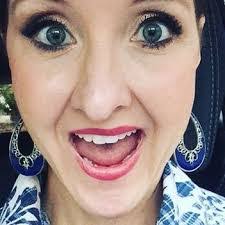 Tara Hager's Instagram, Twitter & Facebook