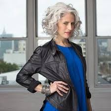 This chin length curly hair style perfectly frames your face and works best for women with thin curly hair. Short Curly Gray Over 50 Hair Grey Curly Hair Curly Hair Styles Short Hair Styles