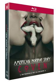 La famille harmon, composée d'un psychiatre pervers, de sa femme meurtrie et de leur fille satanique, s'installe dans un manoir… hanté, après l'adultère du père et la fausse couche de la mère. American Horror Story Coven Saison 3 Blu Ray Blu Ray Achat Prix Fnac