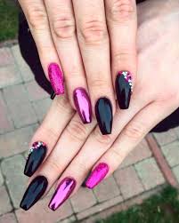 Pink Black And Glitter Nails Cute Coffin Black Nails Adorned With Crystals With Pink Chrome Nail And Pink Glitter Nail Design Pink Chrome Nails Pink Black Nails Pink Glitter Nails