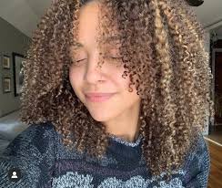 Olivia Smith (@livforcurls) · Instagram photos and videos