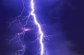 Alerta de cod rosu vizeaza conditii meteo periculoase, implicand pericol de moarte, perturbari ale aprovizionarii cu electricitate si daune aduse infrastructurii. Cod Rosu De GrindinÄƒ Si Averse TorenÅ£iale In Localitatea TarcÄƒu Din JudeÅ£ul NeamÅ£