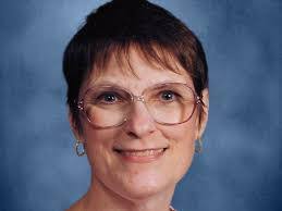 Loretta Raymond's Instagram, Twitter & Facebook