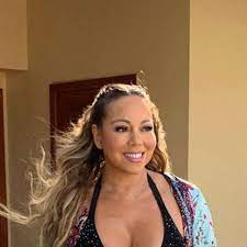 21 107 519 · обсуждают: Mariah Carey Postet Bikini Foto Fans Trauen Ihren Augen Nicht Stars