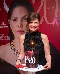 Lynette Mccully's Instagram, Twitter & Facebook