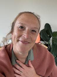 I'm not sure if this is entirely relevant to Shefford as I know there are  other closer cemeteries, but as it's only 10 minutes away I thought I'd  share in case anyone