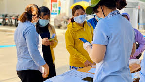 Khi bạn đến các địa điểm sân bay, tàu xe. Ä'a Khai Bao Y Táº¿ Online Vi Sao Váº«n Pháº£i Khai Thá»§ Cong Khi Vao Viá»‡n Vov Giao Thong