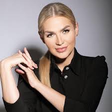 Elena Todor's Instagram, Twitter & Facebook