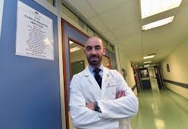 Trova telefono, indirizzo dove riceve, patologie trattate e curriculum. Covid Bassetti Test Fuorvianti Torniamo A Visitare I Nostri Pazienti Cronaca Quotidiano Net