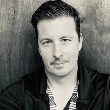 Welcome our newest Huskie staff member & social studies teacher Josh Kivi!  He's also our @RHSwrestlingDS head coach! #RespectHonorStrength @WTPClark  @MisterOchs @MisterKarlin