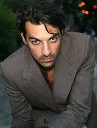 Pascal BARBIER (A TRAVERS LE MIROIR)