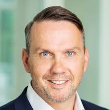 Well this past Sunday I completed the Lisbon Marathon, my first marathon  and very possibly my last. It was a great experience to share with friends  but an individual battle that proved