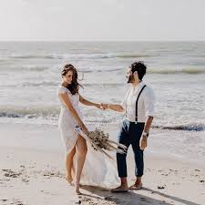 Die besten pinnwände von lena wolf. Lena Wolf Brautkleider On Instagram Werbung Weddingdress Sea Wedding Bohobrautkleid Einen Guten Rutsch Ins Neue Jahr Euch Martinahermafotografie