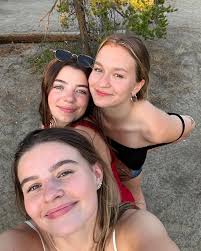 Lily Newberry (@_lily.newberry) • Instagram photos and videos