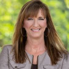 Lori Whittington's Instagram, Twitter & Facebook