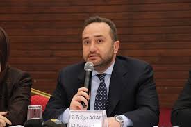 Akp elazığ milletvekili zülfü tolga ağar'ın malatya'da cumhurbaşkanı recep tayyip erdoğan ile aralarında geçen kısa süreli bir diyaloğu geçen günlerde haber olmuştu. Akp Li Tolga Agar Gocuk Altindan Basim Acik Beni Cikarmayin Diyenlerin Imaniyla Bu Ulke Korunuyor