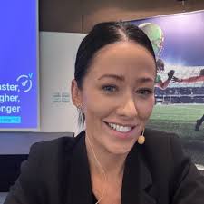 𝗗𝗲𝘀𝗶𝗴𝗻𝗶𝗻𝗴 𝘁𝗵𝗲 𝗶𝗱𝗲𝗮𝗹 𝗕𝟮𝗕 𝗺𝗮𝗿𝗸𝗲𝘁𝗶𝗻𝗴 𝘁𝗲𝗮𝗺  𝗳𝗼𝗿 𝗮 𝗽𝗼𝘀𝘁-𝗔𝗜 𝘄𝗼𝗿𝗹𝗱”