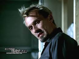 C'est un clin d'œil à des personnages de prison break : T Bag Prison Break Quotes Quotesgram