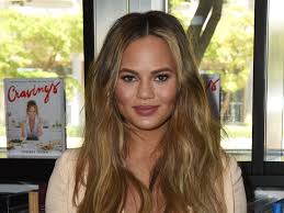 Check out this biography to know about her childhood, family life. Chrissy Teigen S Daughter Luna Is Mom S Mini Me In These New Photos