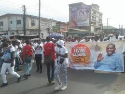 Previous niger delta warlord, government ekpemupolo otherwise called tompolo, has distanced. Tompolo Supporters Shut Down Warri Delta State Photos Daily Post Nigeria