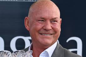 I'm a little fella from Leeds who nearly bought the football club