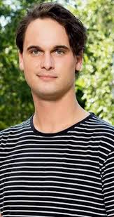 THIS SHIRT THO!!! : r/TheValleyTVShow