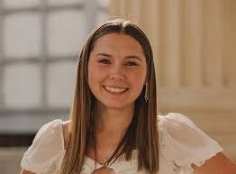 Clarice Lee's Instagram, Twitter & Facebook