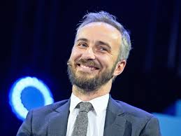 Von 2013 bis 2020 moderierte jan böhmermann das neo magazin royale. Jan Bohmermann Durchleuchtet Am Freitag Bei Lass Dich Uberwachen Sein Publikum