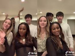 She is a really interesting personality not only due to the fact that she is a younger daughter of age, height, weight etc: Sasha Obama Tiktok Dance Video Goes Viral Living Her Best Life The Independent