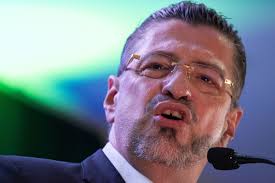 Rodrigo Chaves Robles: el excéntrico.