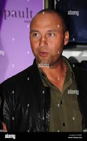 G53 hi-res stock photography and images