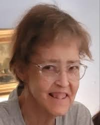 Polly Rector's Instagram, Twitter & Facebook