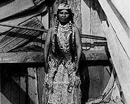 American Indians Woodland Tribes California Indians Pg 2 Indian Pictures Native American Clothing Native North Americans