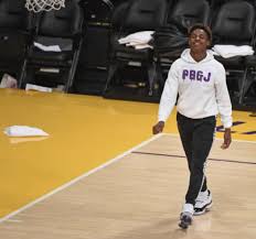 Bronny James Lebron James Jr Lebron James And Wife Cool Basketball Wallpapers