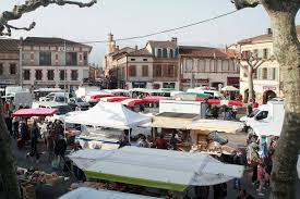 Tf1 voter pour le plus beau march?. Votez Pour Votre Plus Beau Marche Gers L Isle Jourdain Le Petit Journal