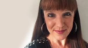 Katie Oman's Instagram, Twitter & Facebook