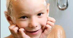 You should use one hand to support the baby's head and neck. When Should A Child Start Getting A Shower Alone