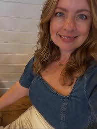 Rhianna Millay (@winewithrhianna) • Instagram photos and videos