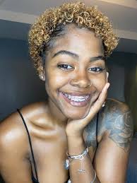 Deja McKenzie💖 (@dejmck)